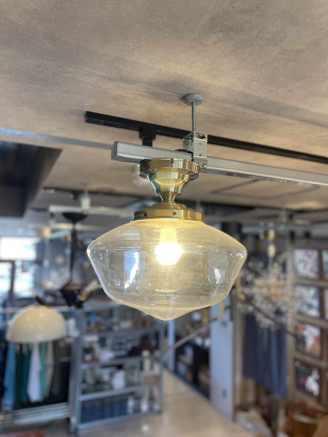 イーストカレッジシーリングランプ （L） - ティーズガレージ