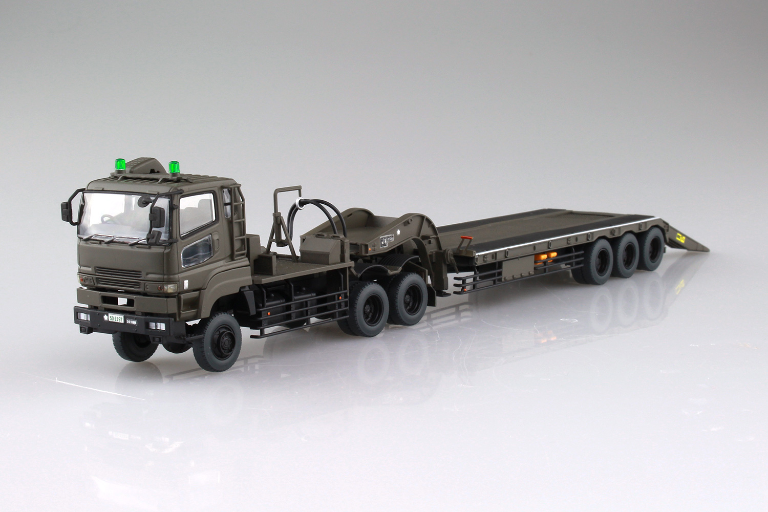 アオシマ フジミ 10式戦車 74式戦車 セミトレーラー トラック 高機動車