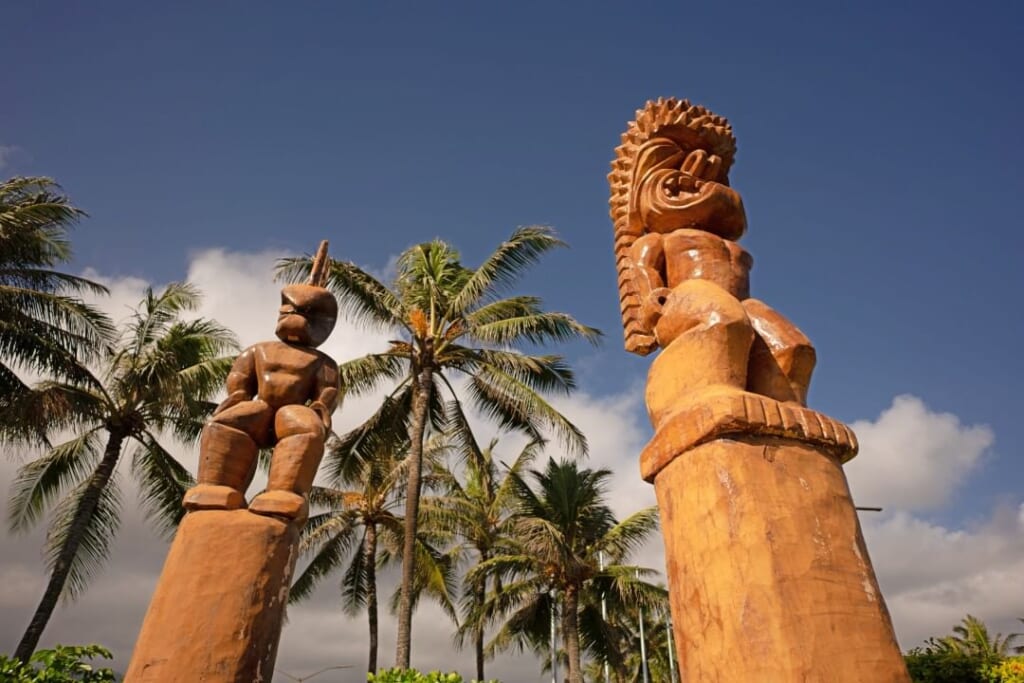 ハワイの「ティキ」とは？気になるティキの歴史とティキに出会える場所