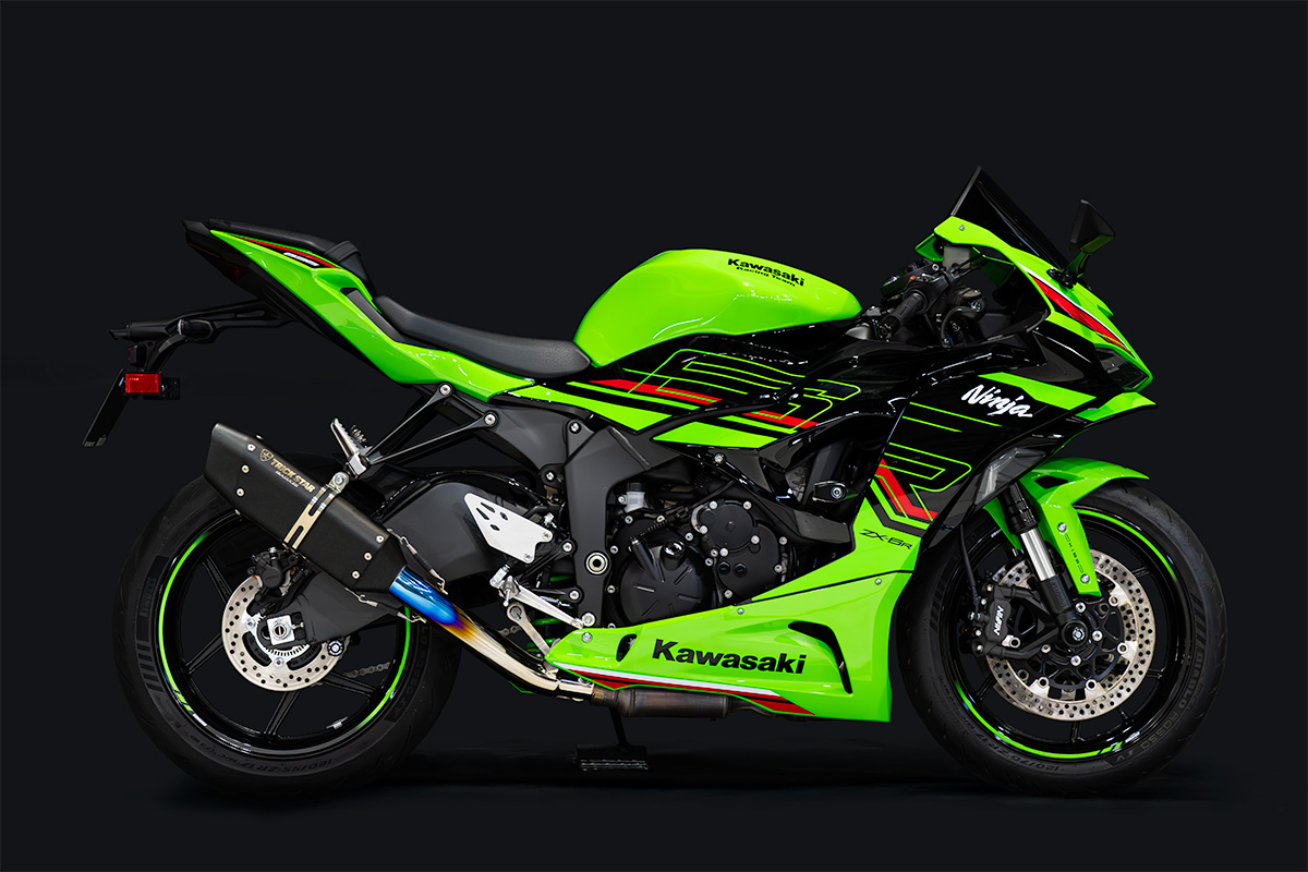 新製品情報】Ninja ZX-6R (24)スポーツコンバートマフラーIKAZUCHI 焼