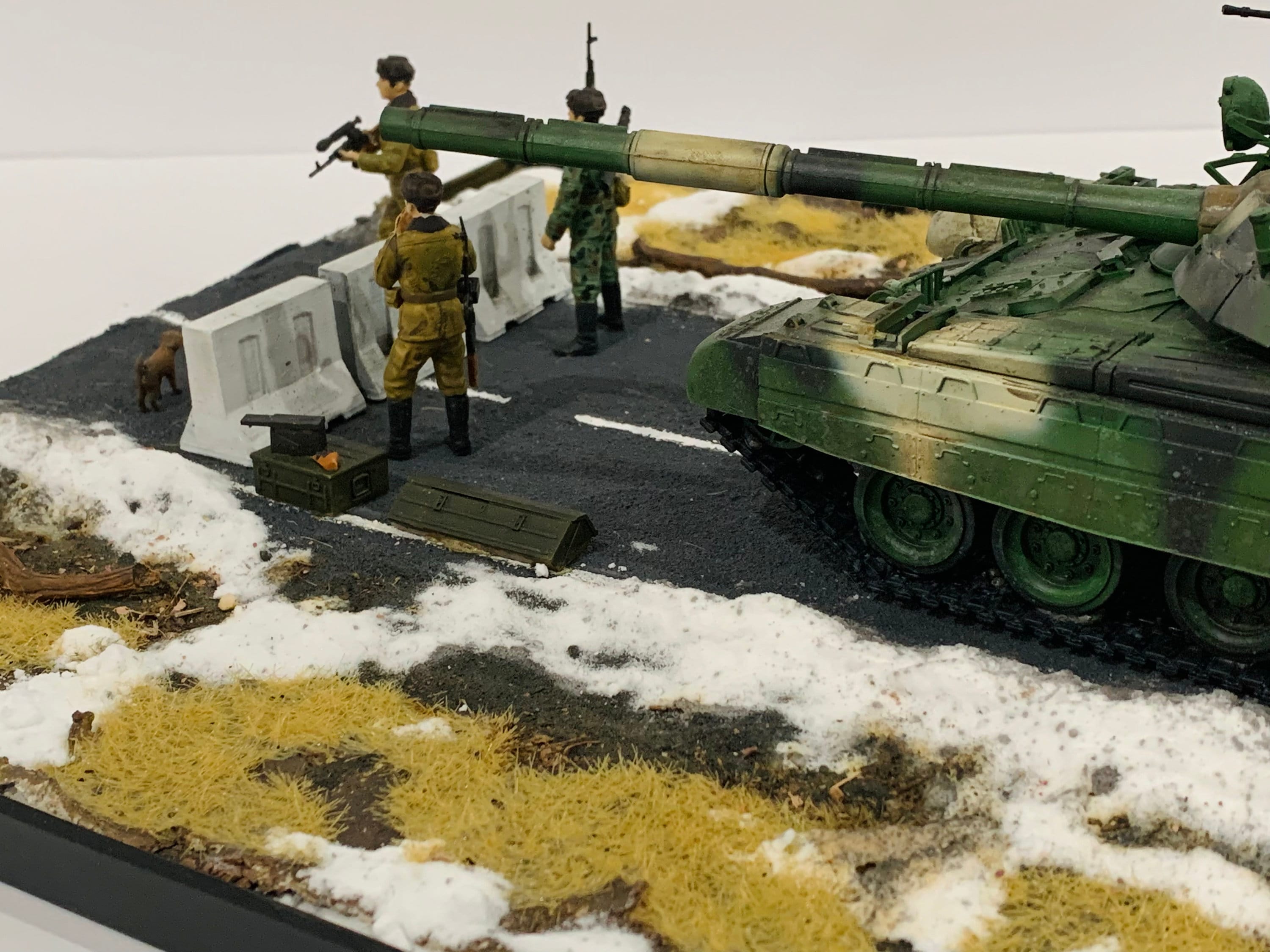 戦車ジオラマ 1/35 ロシアSU122と親衛隊兵士 戦車ジオラマ 1/35 ロシア