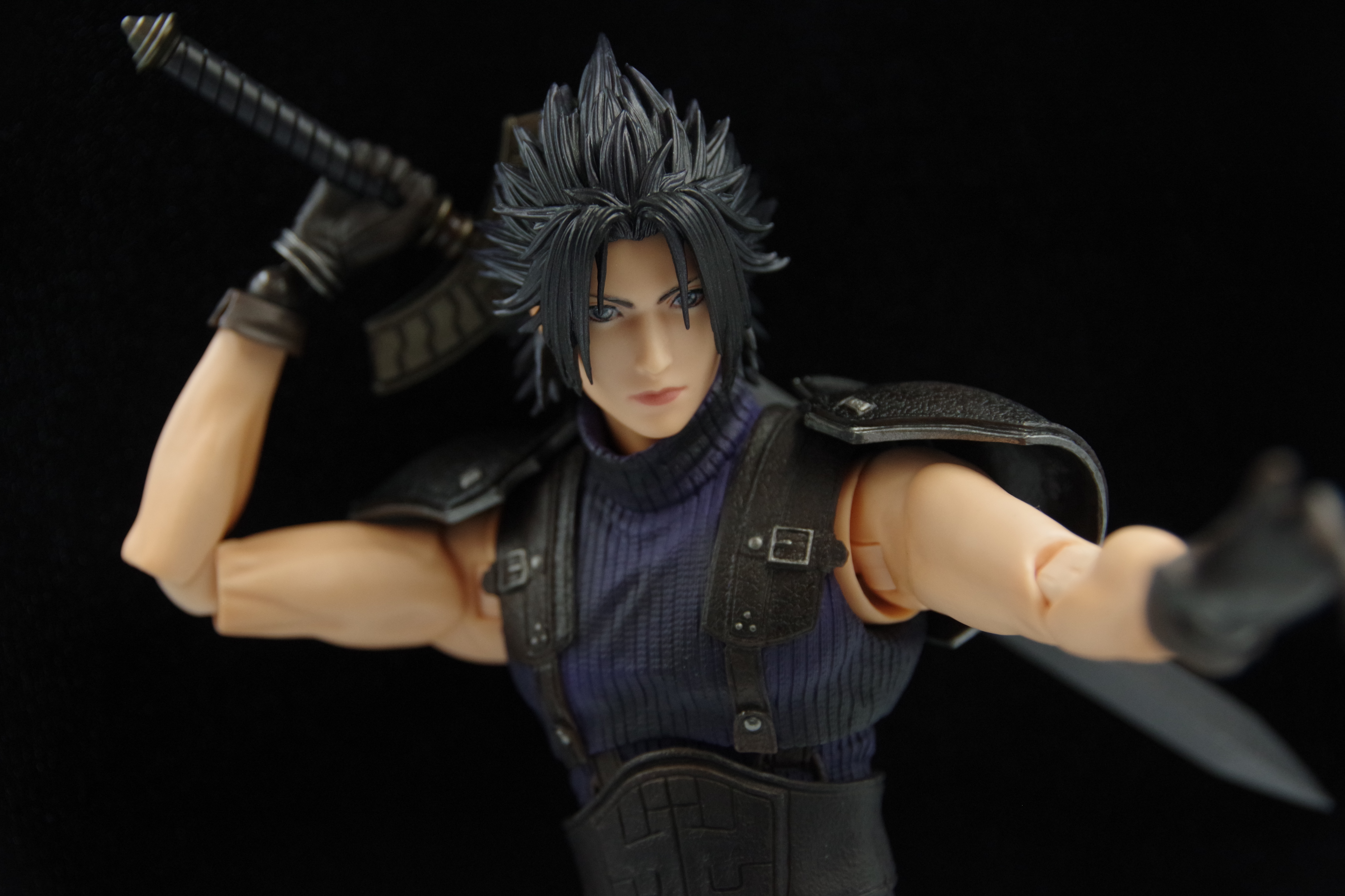 ザックスプレイアーツ改フィギュアff7