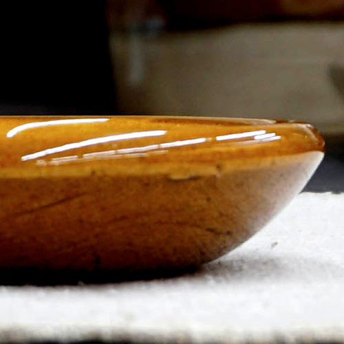 和食器 布志名焼 湯町窯 豆皿 9cm 花紋濃茶 黄釉 | うつわの店