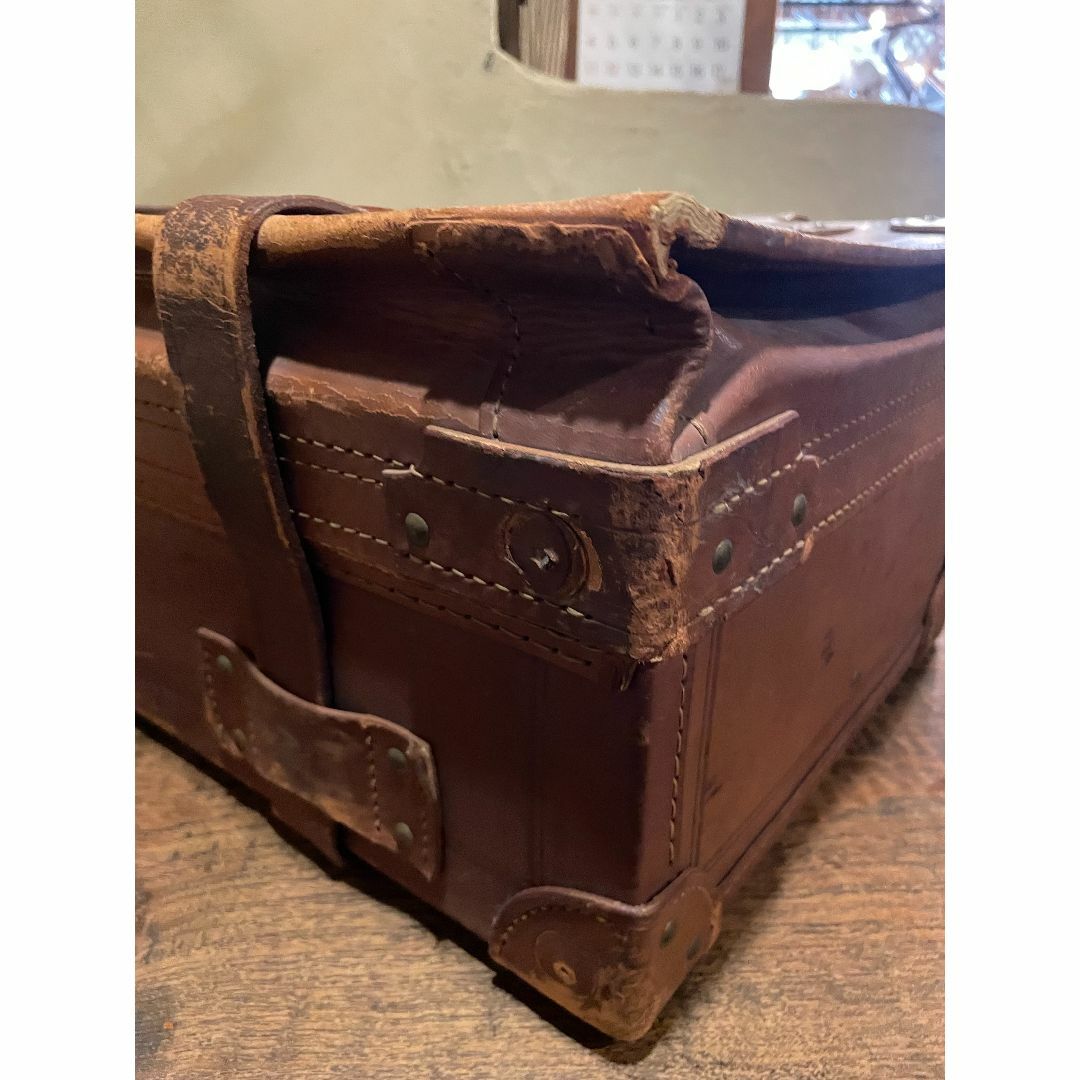 アンティーク レザートランクケース♪ アンティーク レザー トランク