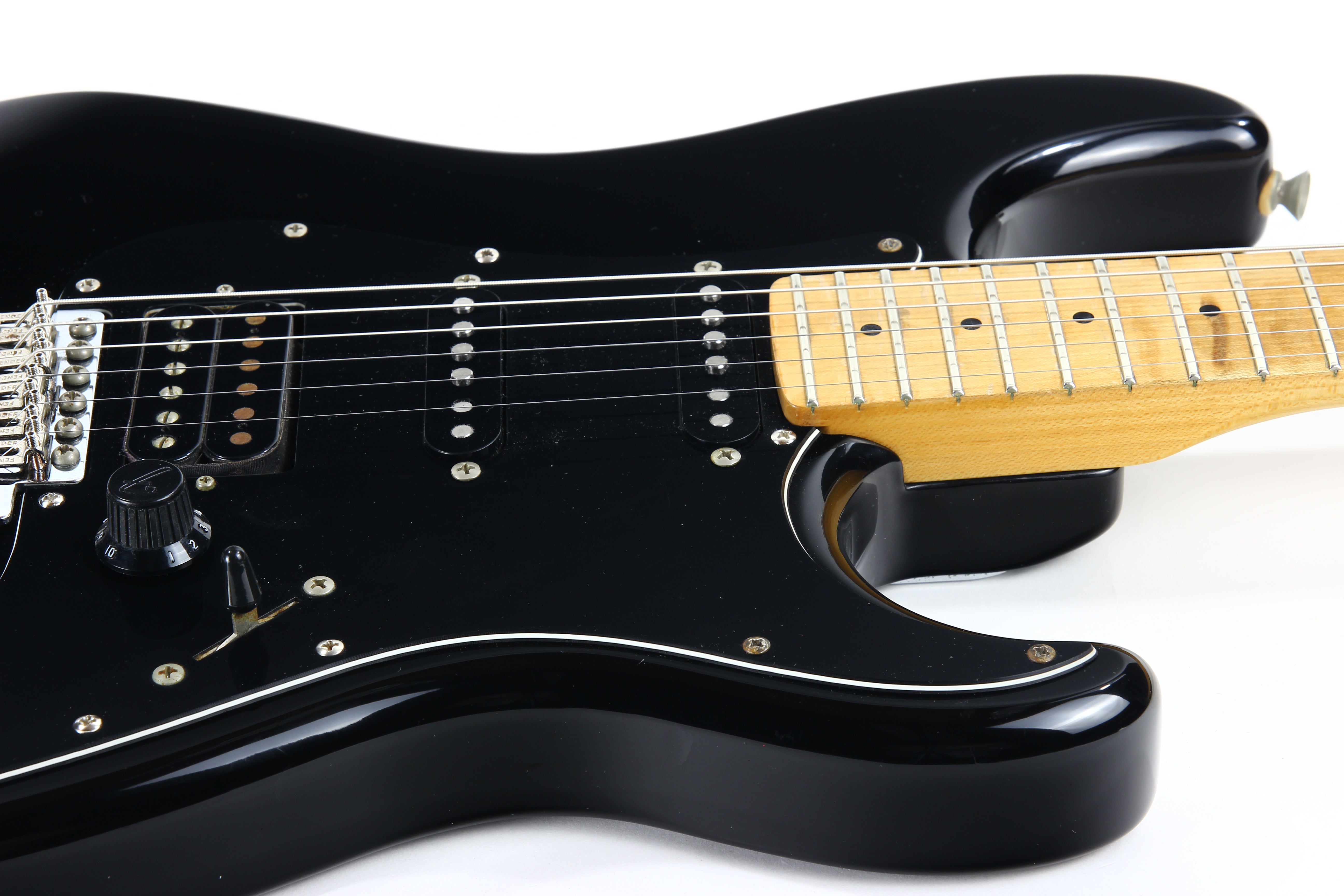 STN-60R Fender Japan ミディアムスケール STN-60R Fender Japan