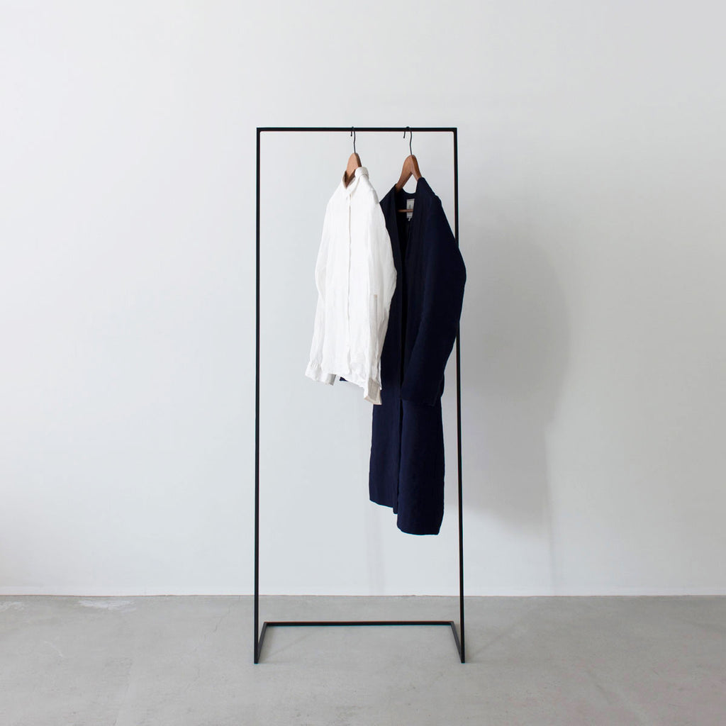 ミニマル アート ハンガーラック – KANADEMONO