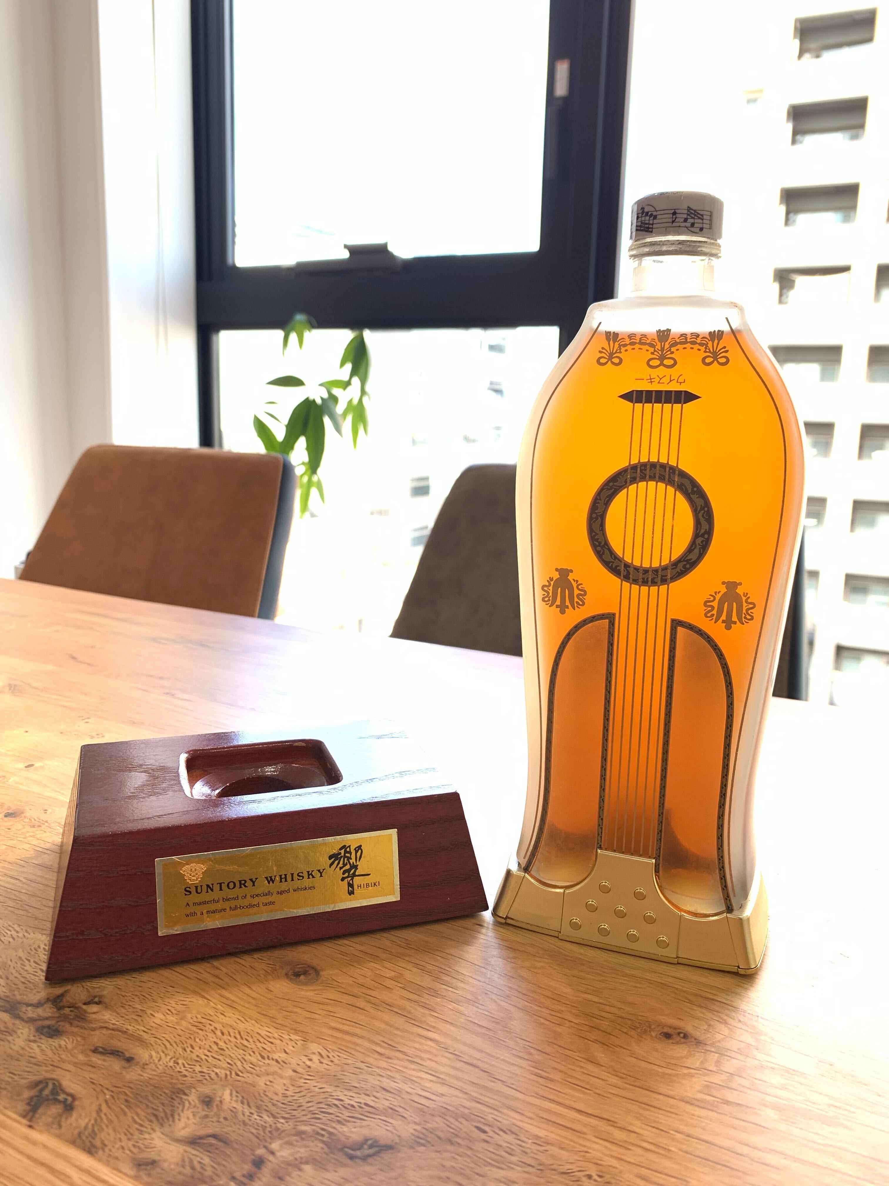 サントリーウイスキー 響 リラギター 楽器シリーズ 未開封 古酒 600ml