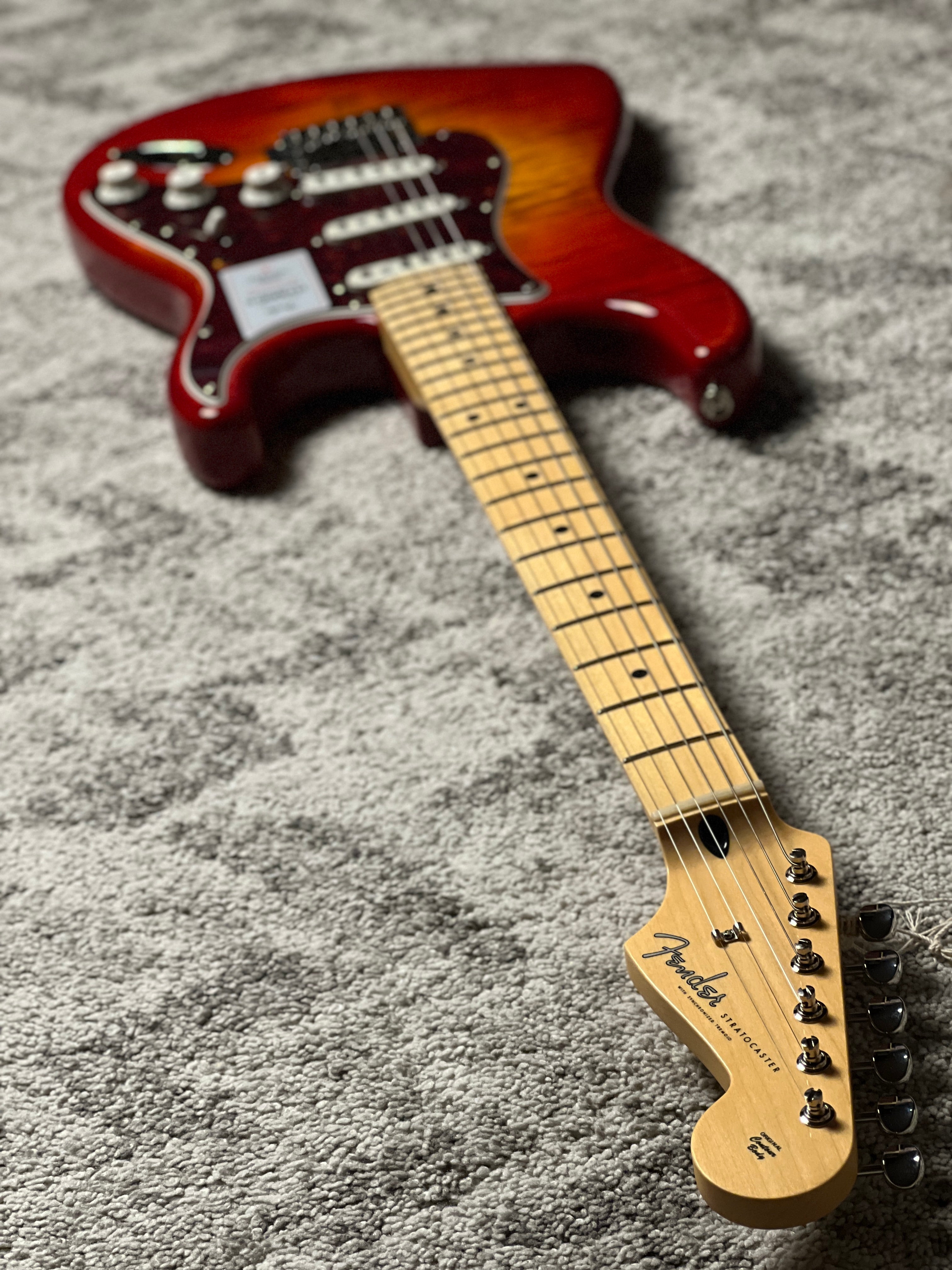 Fender Japan Hybrid II Stratocaster with Maple FB in Flame Sunset