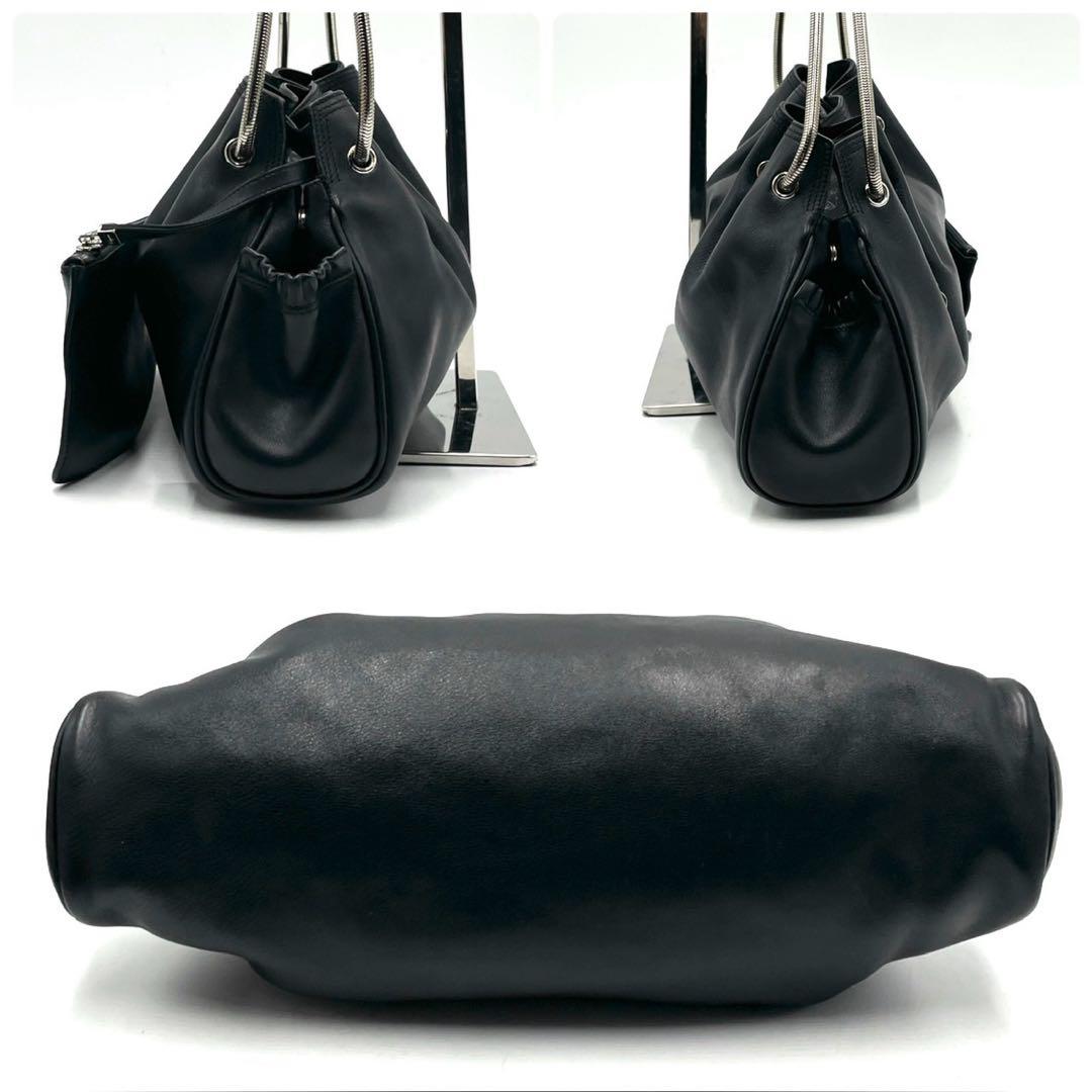 超極美品● フェラガモ ハンドバッグ ガンチーニ チャーム ブラック レザー