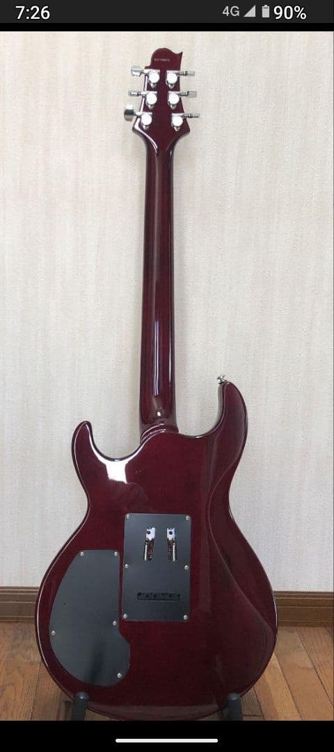 Samick　Greg Bennett UM-4ダブルカッタウェイ　ギター