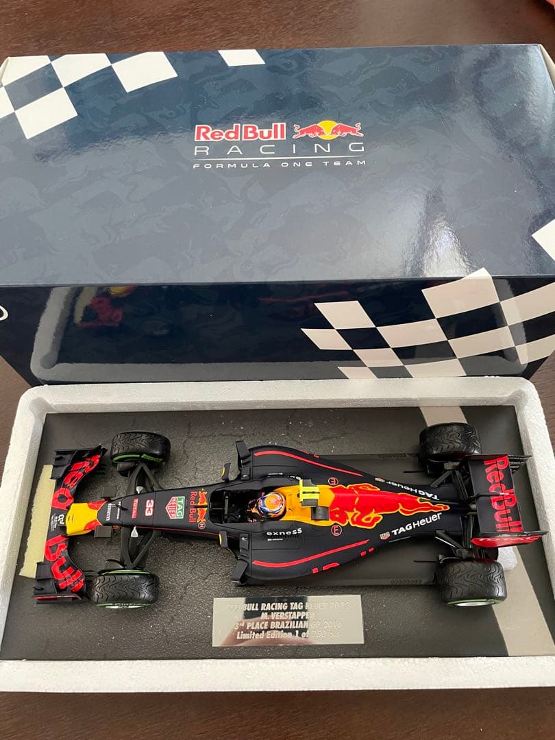 ミニチャンプス 1/18レッドブルRB12 フェルスタッペン　ブラジルGP 3位