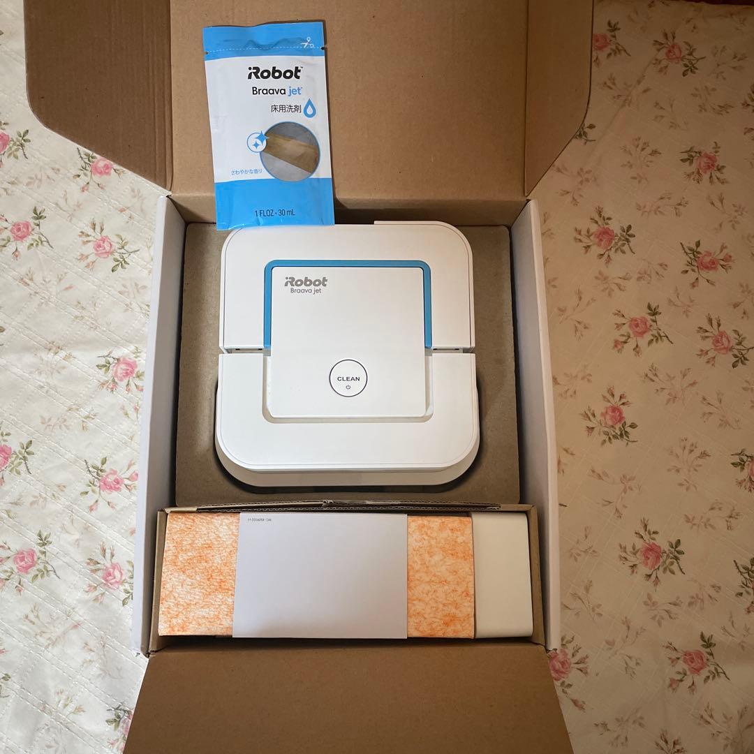 iRobot Braava jet 250 本体 クリーニングパッド付き iRobot Braava jet 250 本体 クリーニングパッド付き