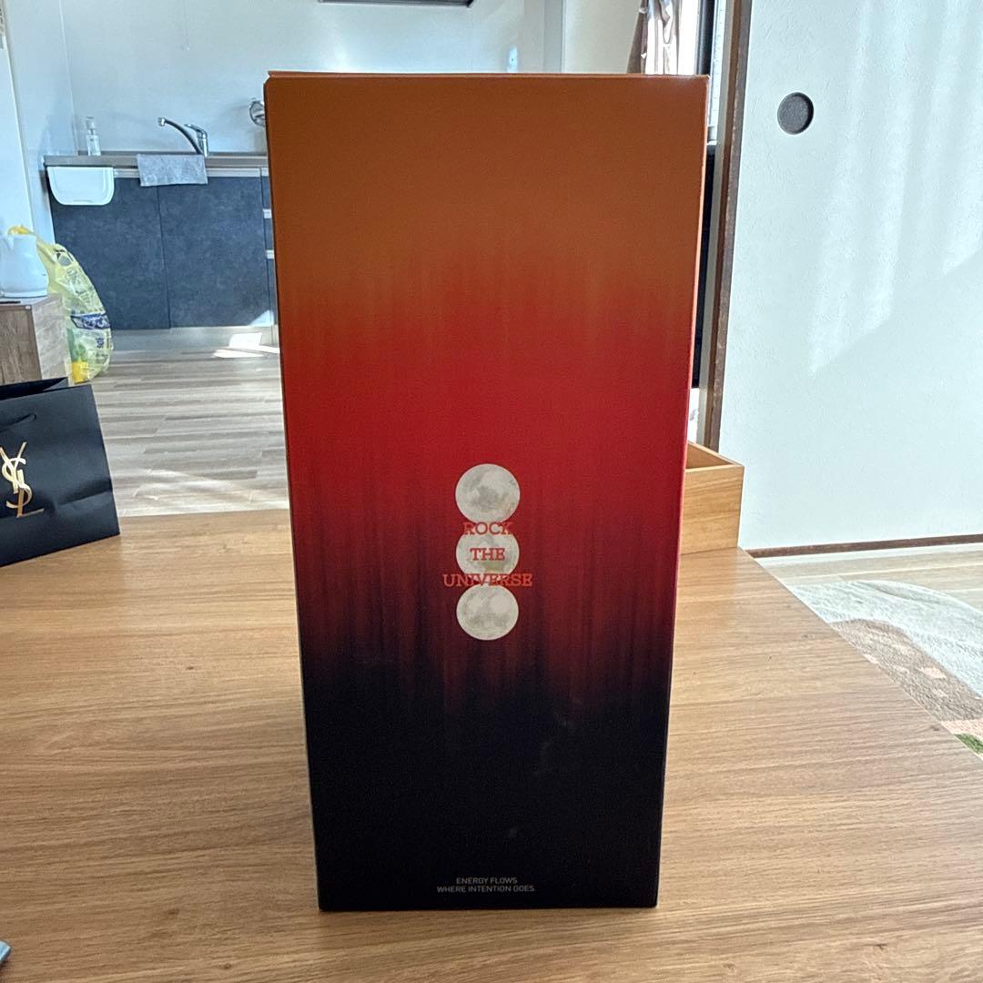 ラブブBig into Energy ROCK THE UNIVERSE 未開封