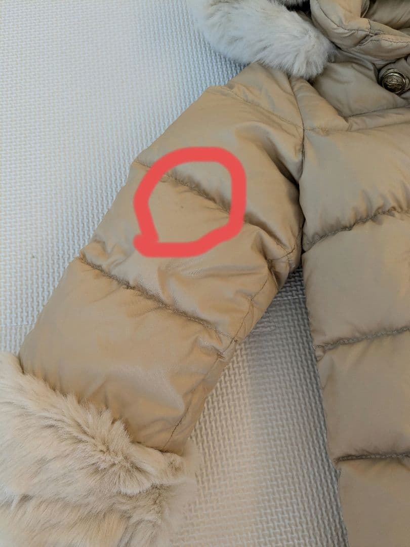 【美品】モンクレール　ダウン女の子