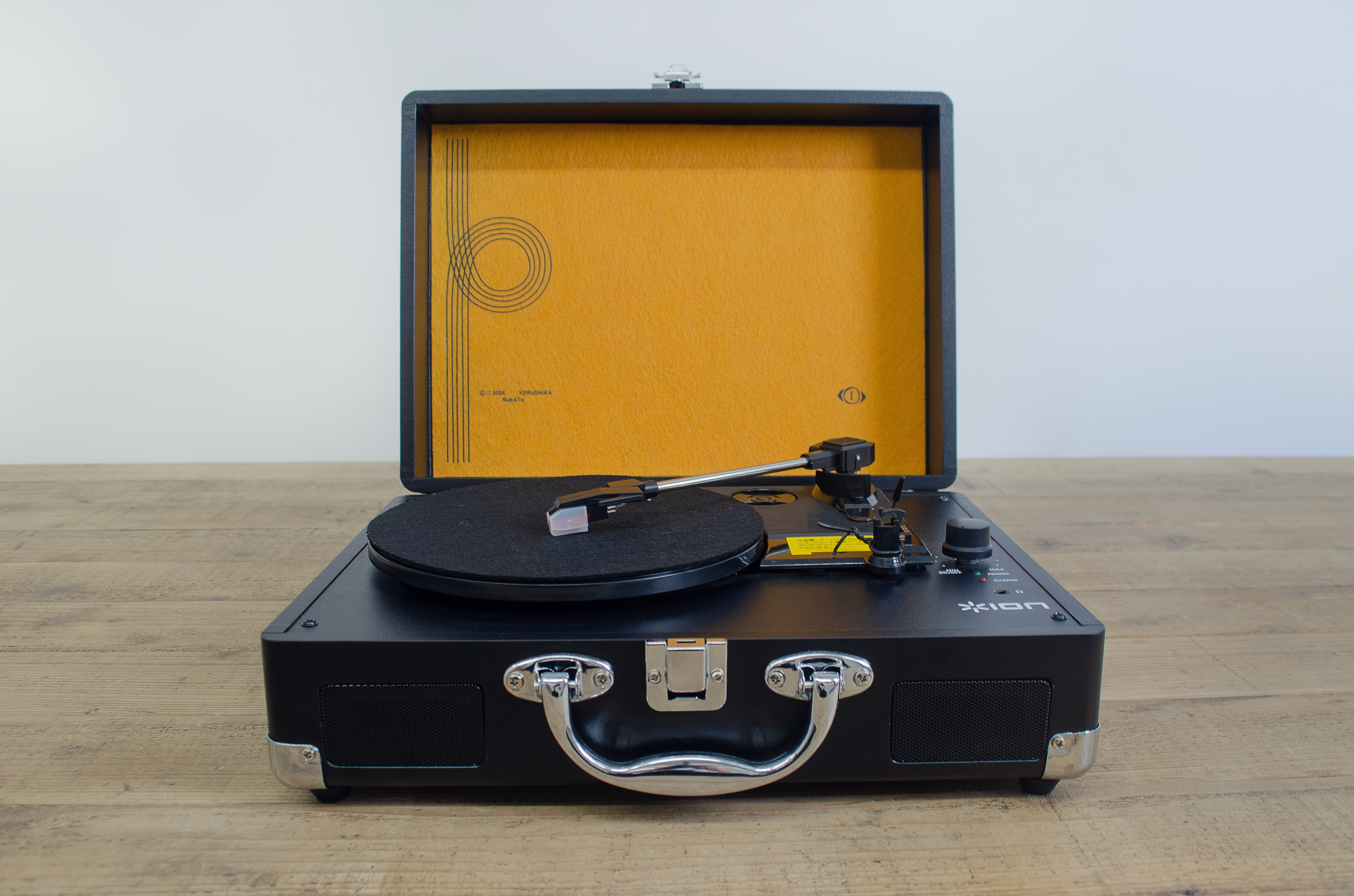 新曲「ルバート」のアナログ盤とオリジナルスリップマット、オリジナル