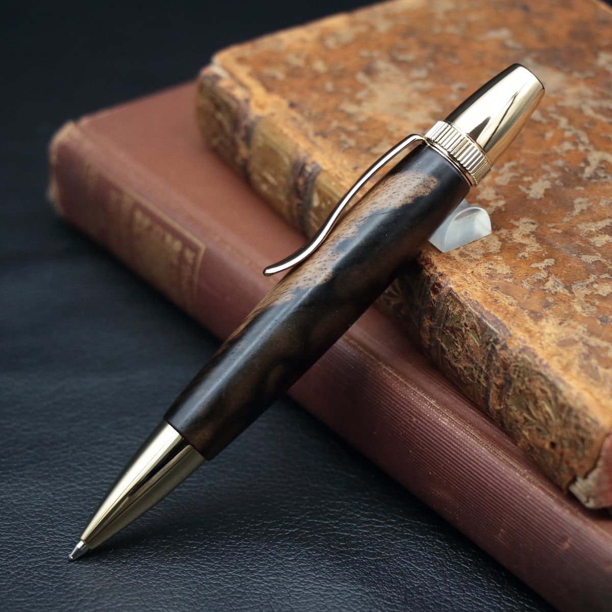 国産銘木の最高峰 黒柿 孔雀杢 ゴールド金具・Chouette」木軸ペン 銘木