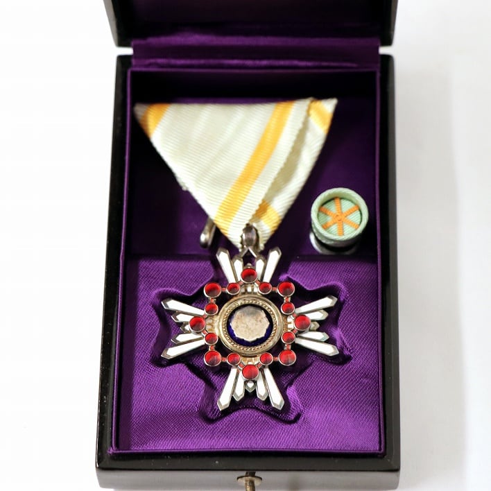 f1dd213551ff0ea8cc425a3b742078