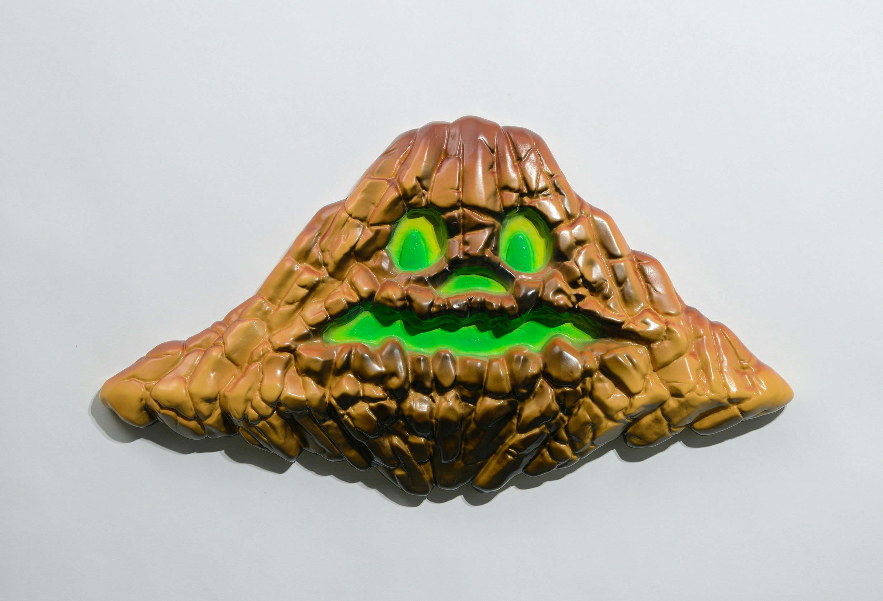 コムロタカヒロ「Flying mountain」（OIL by 美術手帖）｜美術手帖