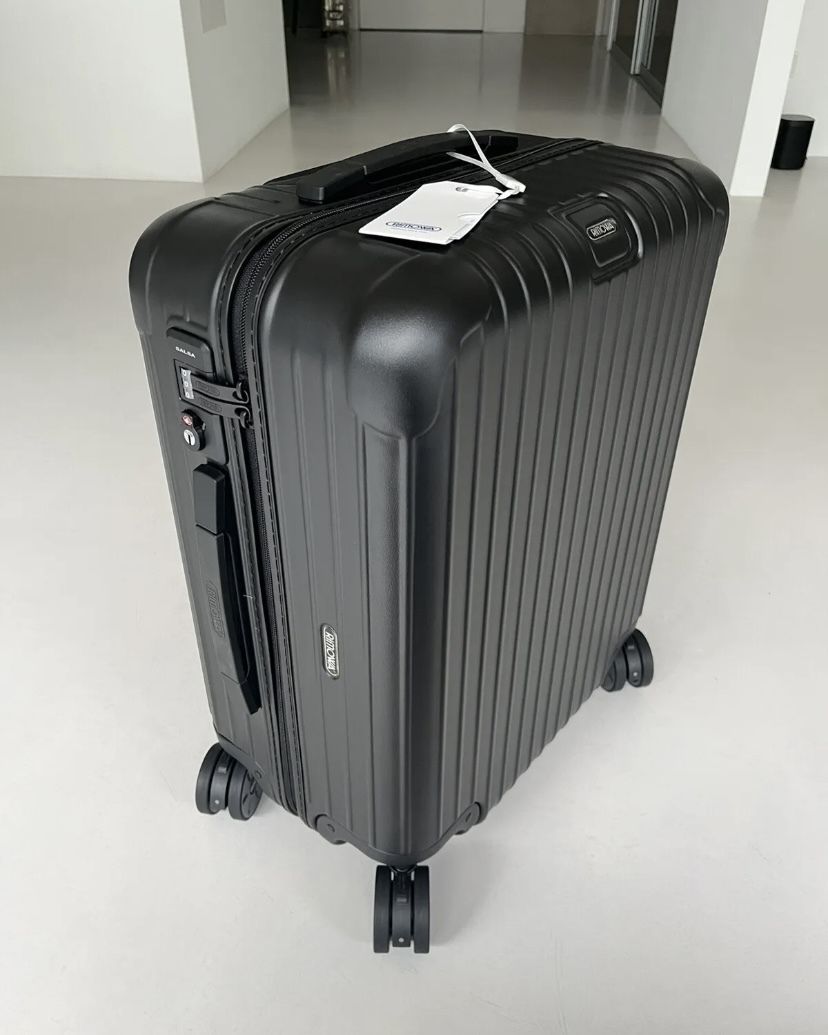 RIMOWA】廃盤品 Salsa Cabin Plus ブラック 4輪 (RIMOWA/スーツケース