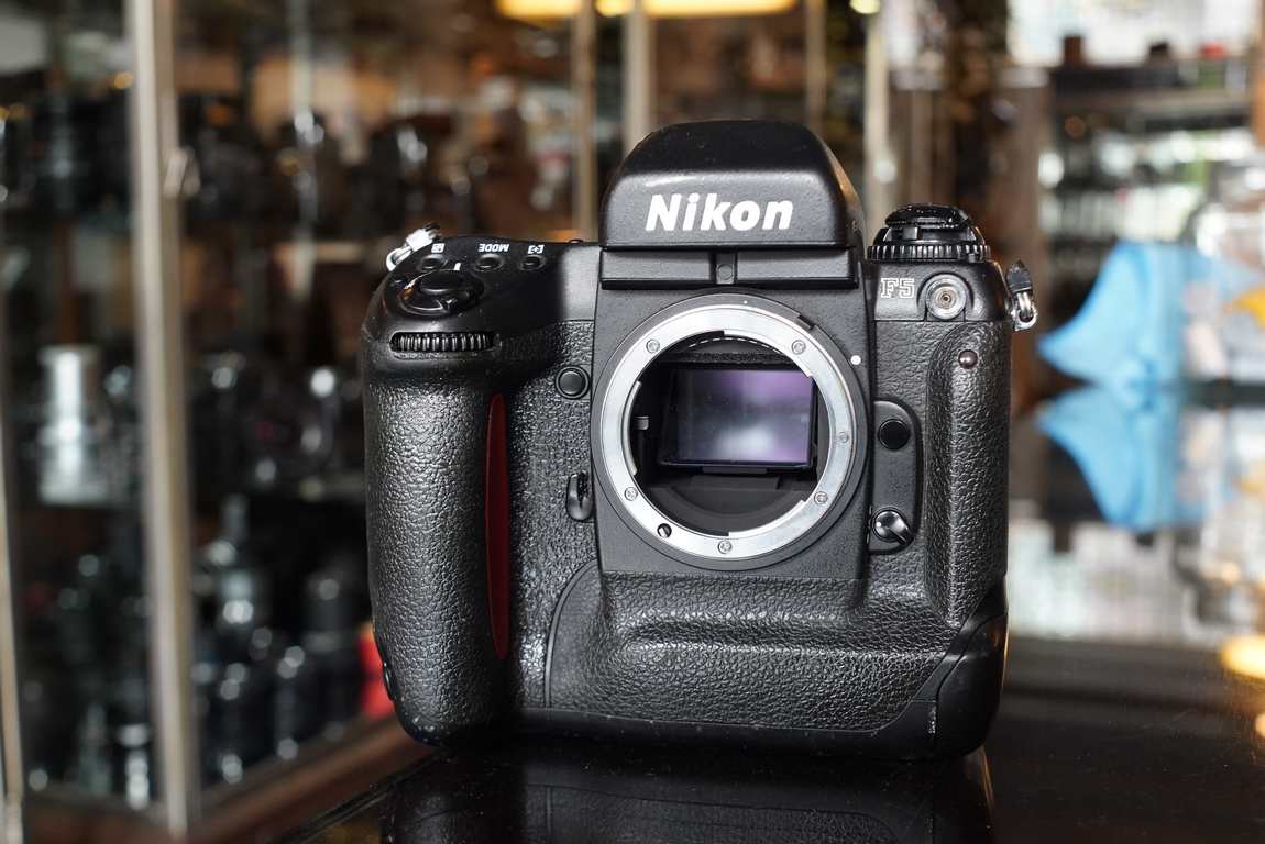 動作好調】Nikon ニコン F5 ボディ フィルムカメラ 希少・箱付き